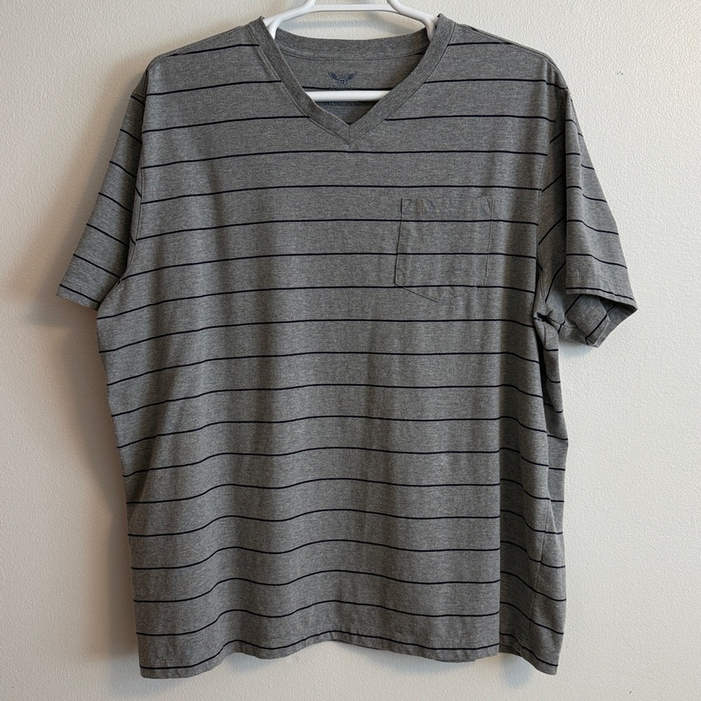 Faded Glory Men's Gray Striped V-Neck Tee